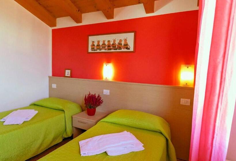 Апартаменты 1 Спальня с Видом, Residence La Collina