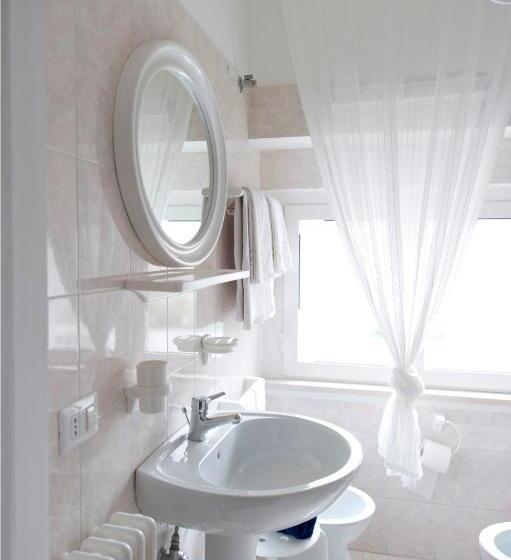 スタンダードトリプルルーム, Apulia Bed&breakfast