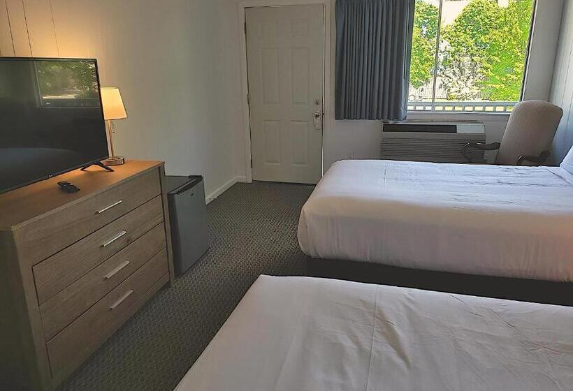 带2个双人床的标准工作室, Anchorage Motel