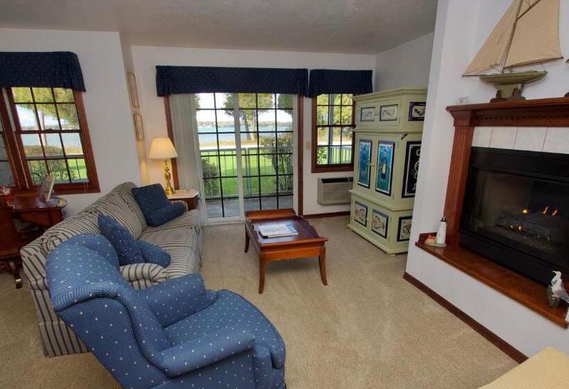 Люкс Superior, Baileys Harbor Yacht Club Resort