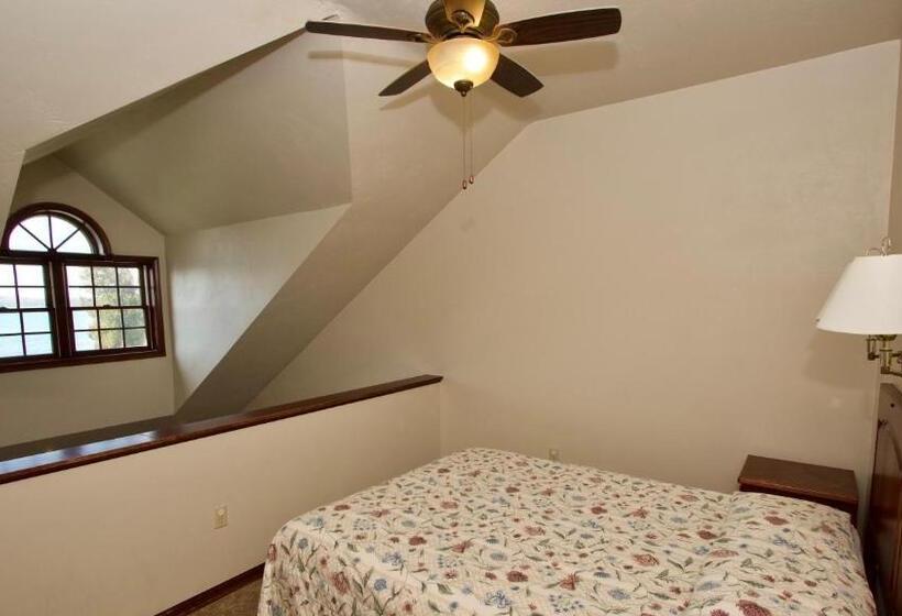 Люкс, Baileys Harbor Yacht Club Resort