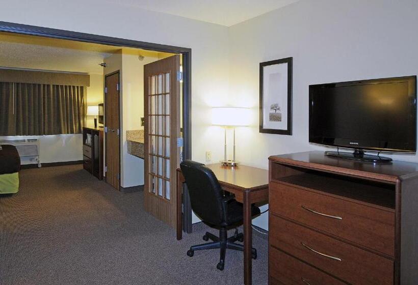 Люкс Deluxe Кровать Кинг, Americinn By Wyndham Sioux Falls