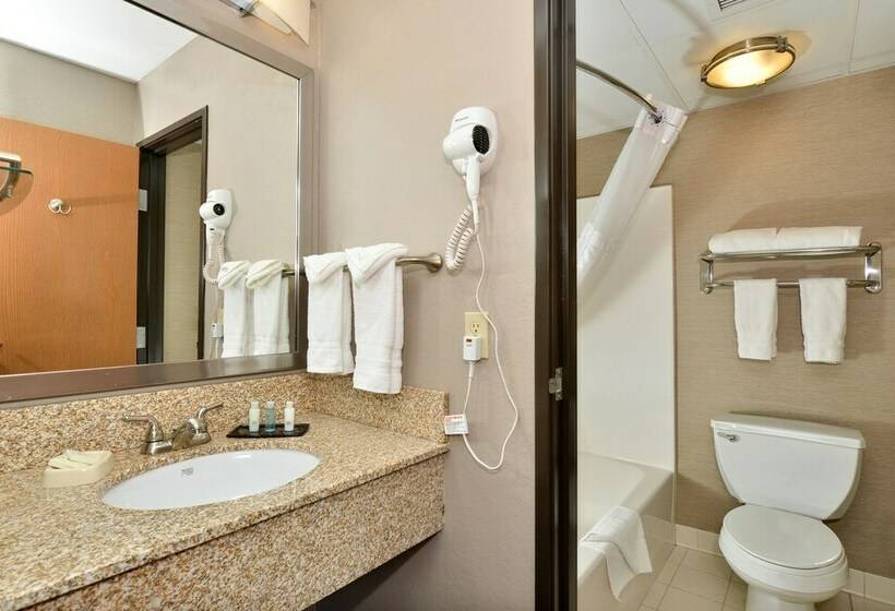 Номер Стандарт 2 Двуспальные Кровати, Baymont By Wyndham Brooklyn Center