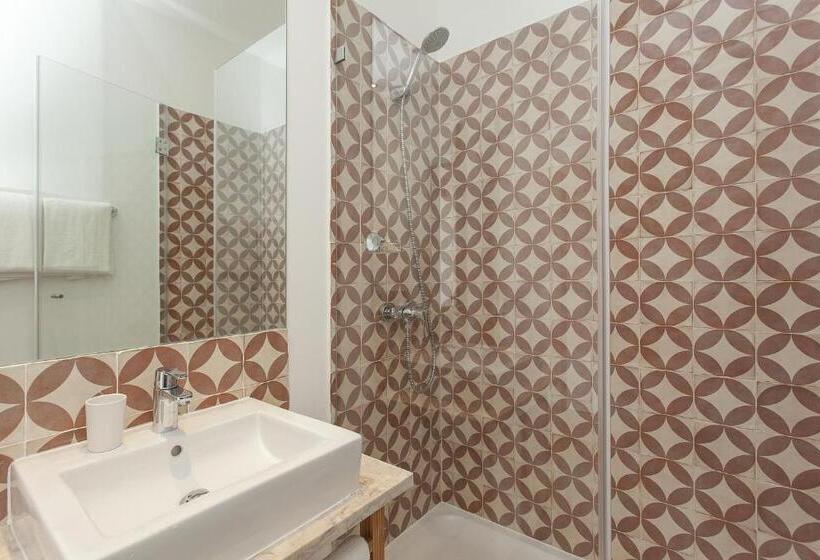 مجموعه ویستا شهر, Lisbon Old Town Guest House