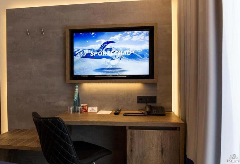 싱글 디럭스 룸, Sky Hotel Cloppenburg