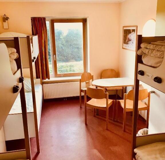 חדר סטנדרט לארבעה, Ostel Jugendhotel Bremervörde