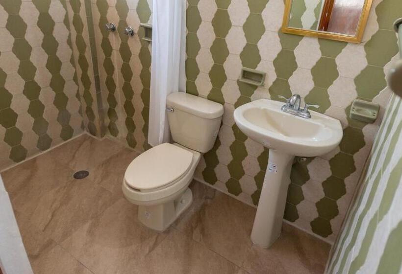 Quarto Familiar, Adelita