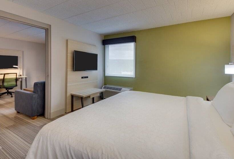 Люкс Адаптированный для Инвалидов, Holiday Inn Express Pittston  Scranton Airport, An Ihg