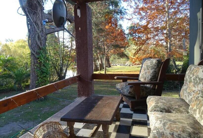 Дом 3 Спальни, Gaia Hostal