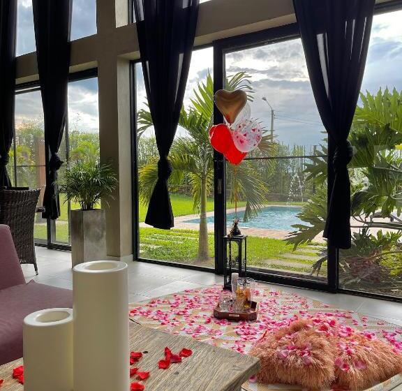 ویلای لوکس 1 خوابه, Ecoparadise