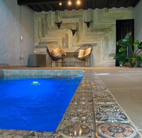 اتاق لوکس, Ecoparadise