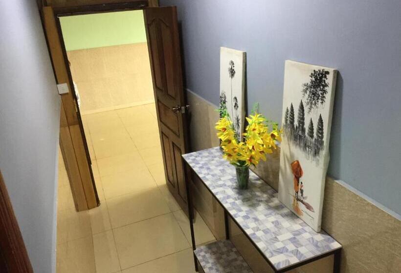 Люкс Дюплекс, Route 76 Guest House