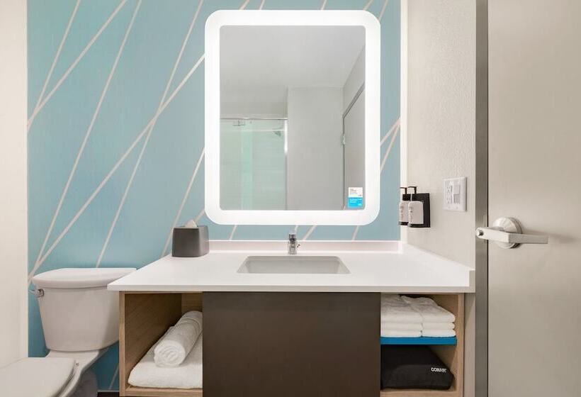 Номер Стандарт, Avid Hotel Perry National Fairground Area, An Ihg