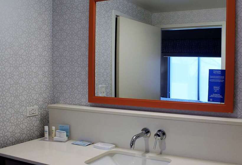 스탠다드 룸, Hampton Inn Cedar Falls Downtown