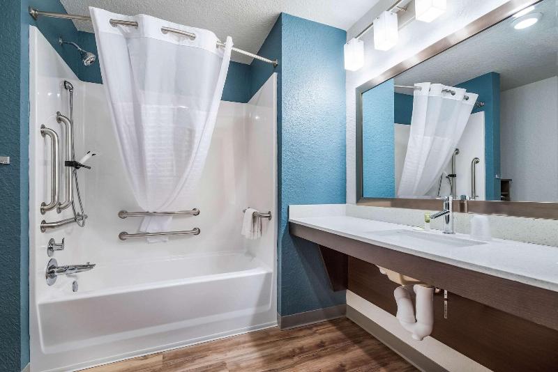 Номер Стандарт Адаптированный для Инвалидов, Woodspring Suites Davenport Fl