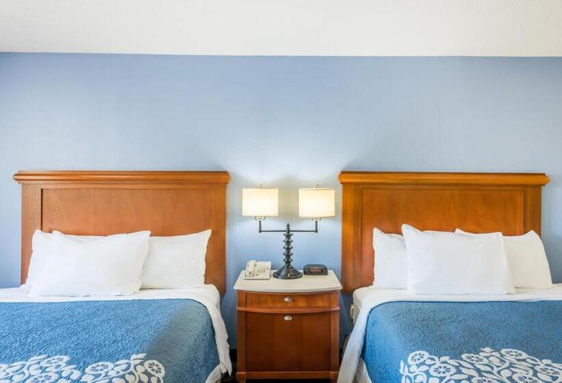 Стандартный Номер Кровать Кинг, Aderi Hotel Near Casino