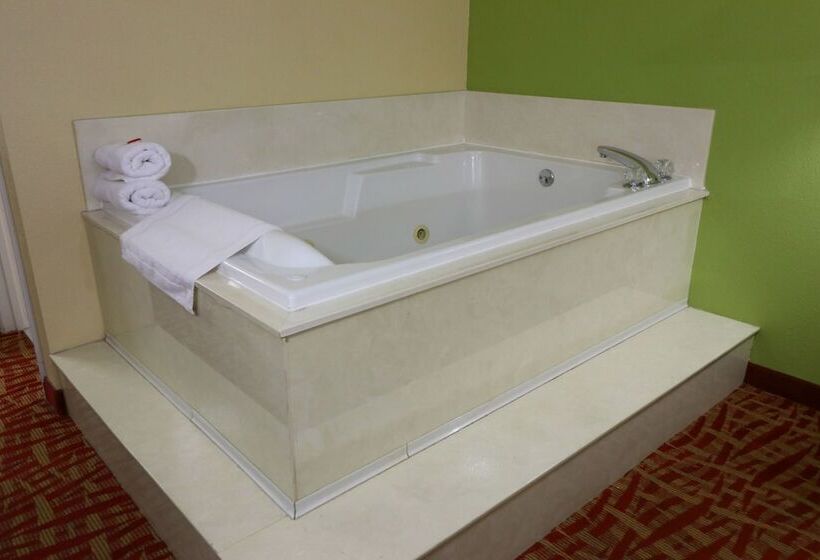 Deluxe Studio, Baymont By Wyndham Sevierville Pigeon Forge