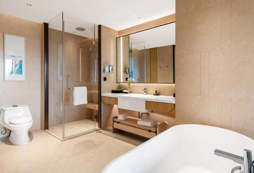 キングサイズベッドのデラックスルーム, Suining Marriott