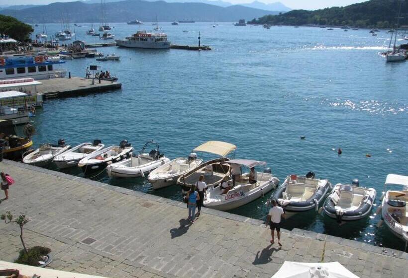 Номер Стандарт Вид на Море, La Calata