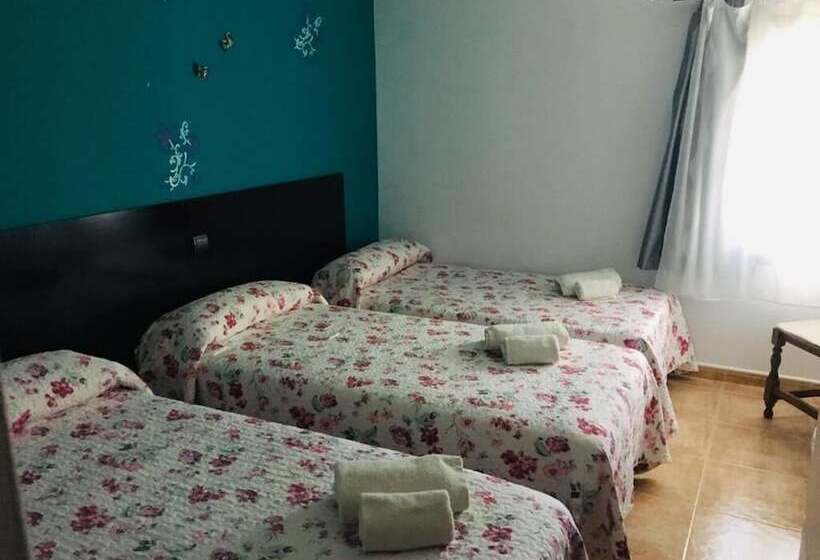 Номер Стандарт Индивидуальный, Hostal Catedritos Ibéricos A 5 Km 154 A 5 Km De Oropesa A 1 Km De Herreruela De Oropesa