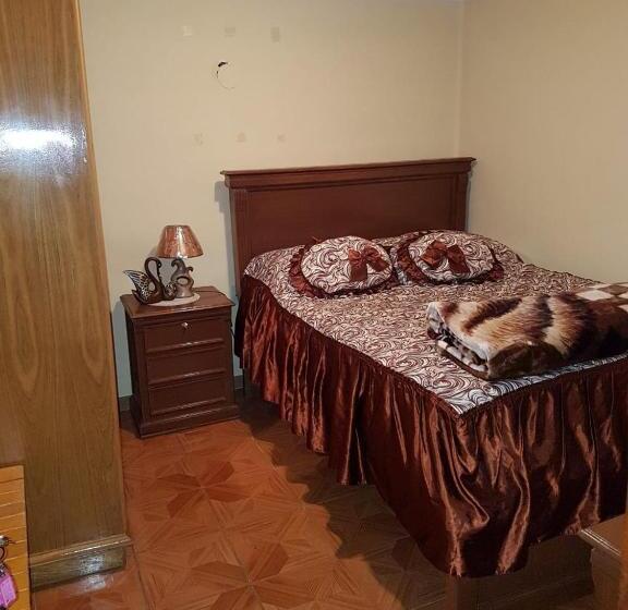 اتاق استاندارد با سرویس بهداشتی مشترک, Hostel Buen Descanso