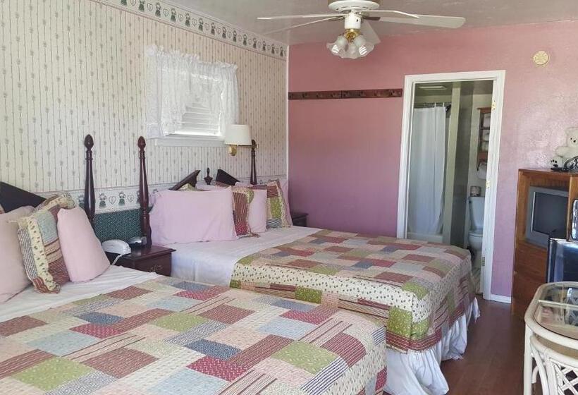 스탠다드 룸 더블 침대 2개, Canyon Country Inn