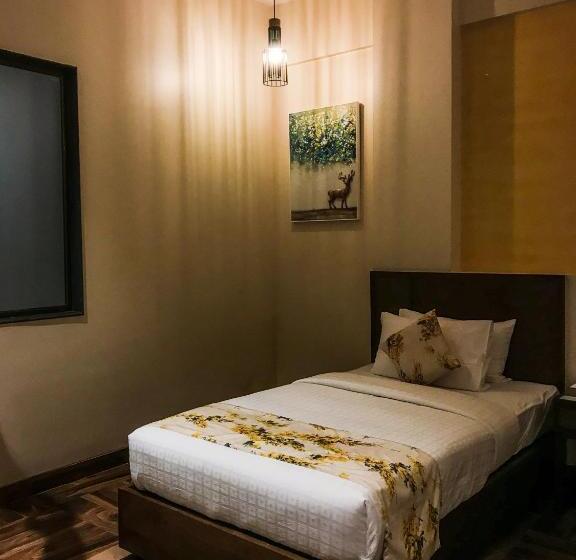 اتاق لوکس, The Summer House, Pachmarhi   Am Hotel Kollection