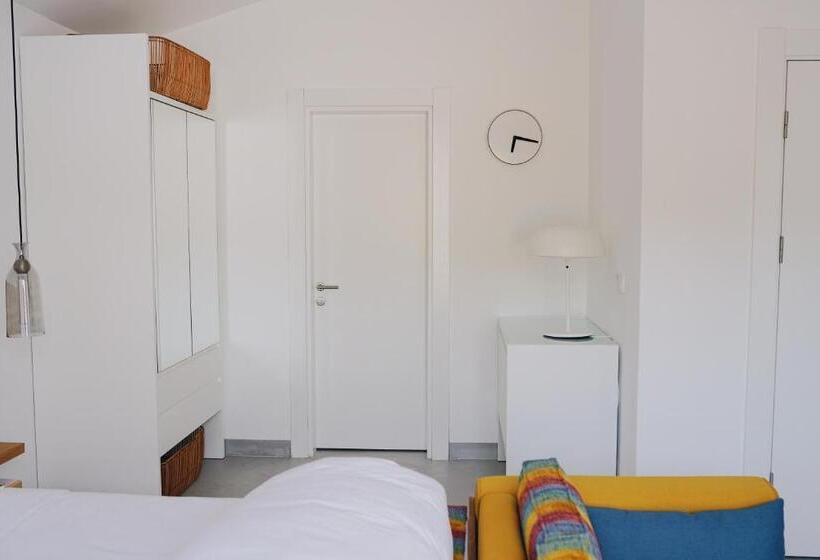 Номер Стандарт с Балконом, Bono Hotel Old Town