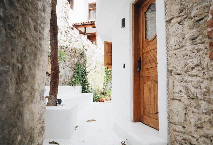 Номер Дюплекс, Bono Hotel Old Town
