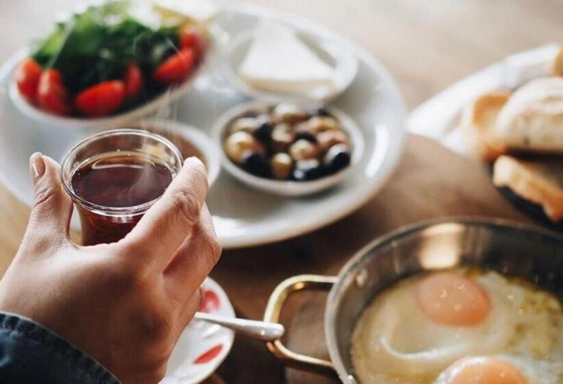 Люкс Дюплекс, Bono Hotel Old Town