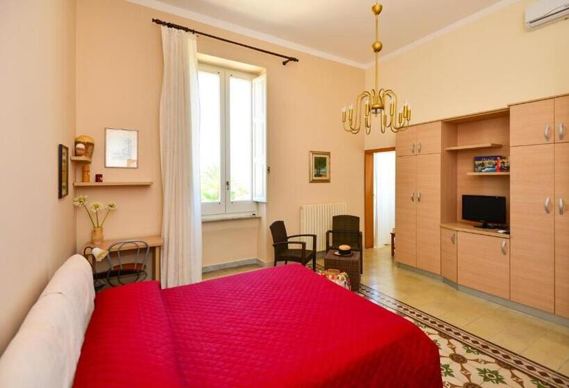 Triple Room Sea View, Balcone Su Otranto