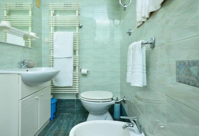 Standard Triple Room with Terrace, Balcone Su Otranto