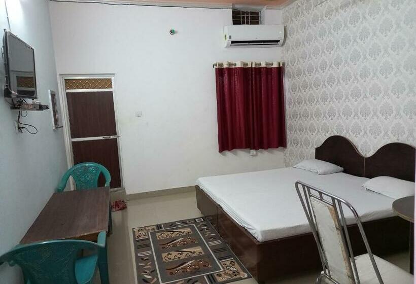 Номер Стандарт, Vindhyvasini Guest House