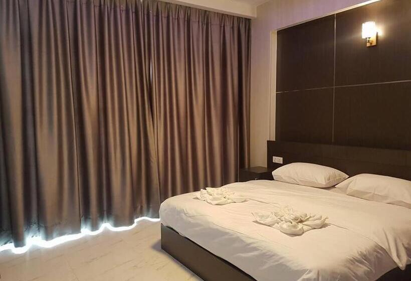 스탠다드 스튜디오, Sunset Mekong Apartment