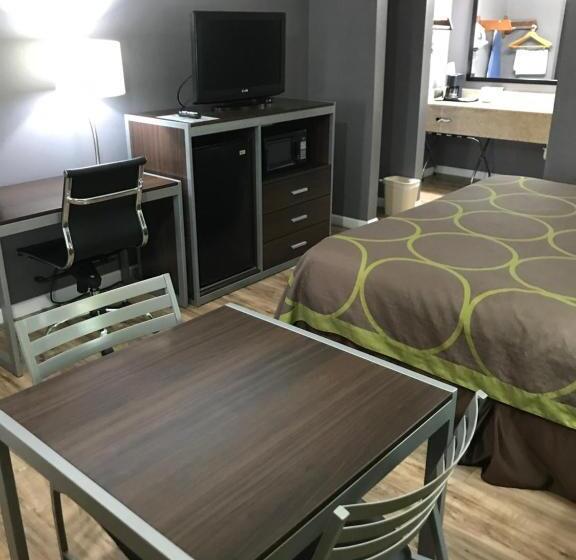 Номер Deluxe Кровать Кинг, Super 8 By Wyndham Slidell