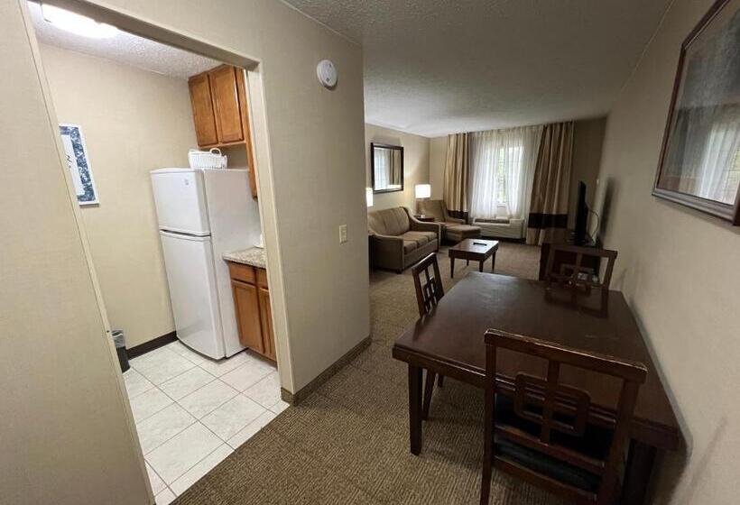 침실 2개 스위트, Wyndham Garden Hotel Cross Lanes Charleston