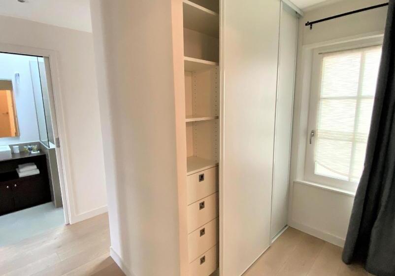 Suite, Villa De L'eclusier
