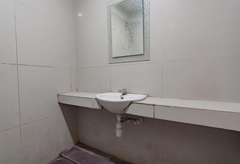Номер Superior, Reddoorz Near Institut Teknologi Bandung 2