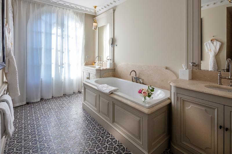 Номер Престиж, Villa Saintange