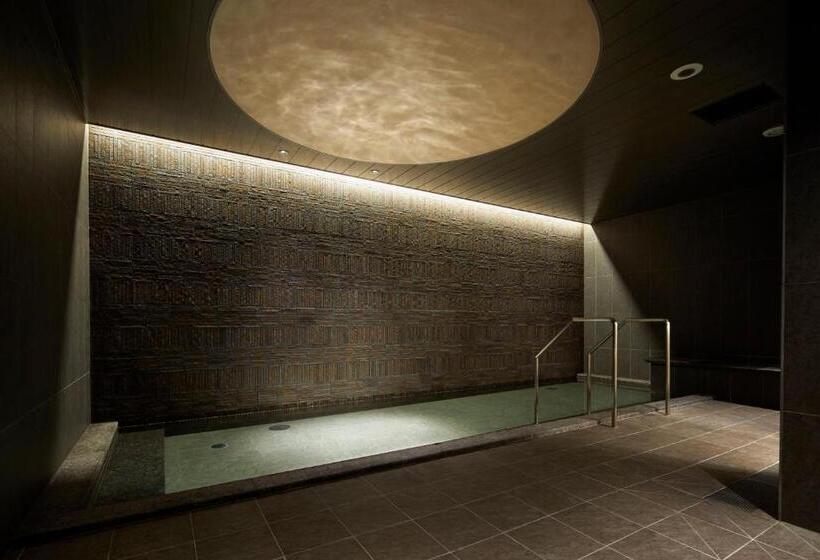 اتاق لوکس سه تخته, Amanek Kanazawa