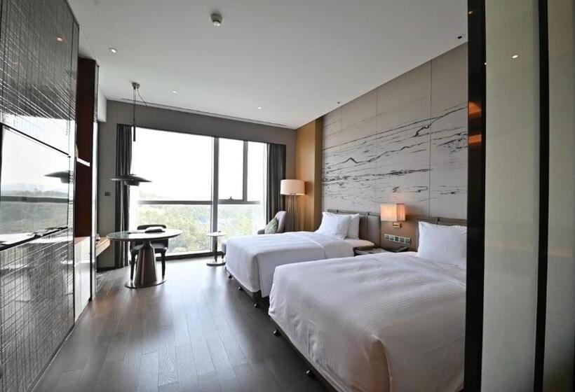 Номер Deluxe, Wanda Realm Heshan