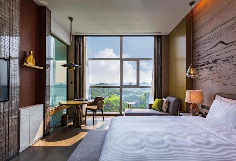 Номер Executive, Wanda Realm Heshan