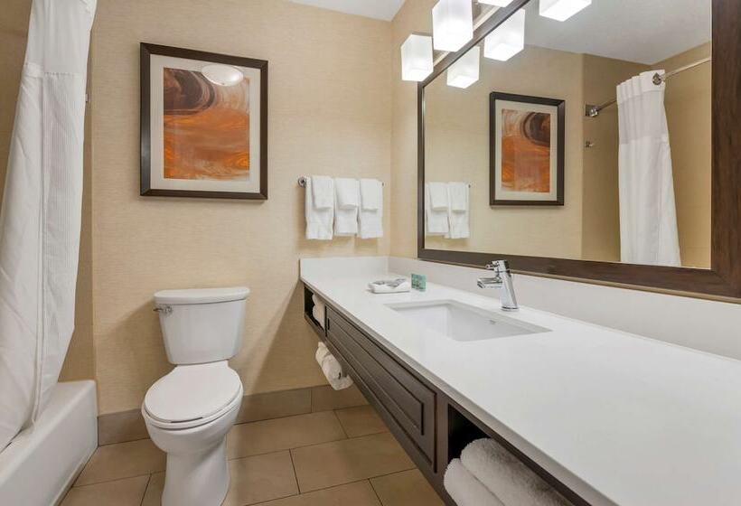 스위트, Best Western Hilliard Inn & Suites