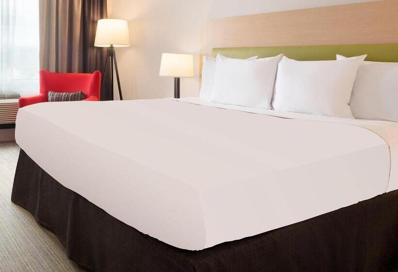 Люкс Кровать Кинг, Country Inn & Suites By Radisson, Germantown, Wi