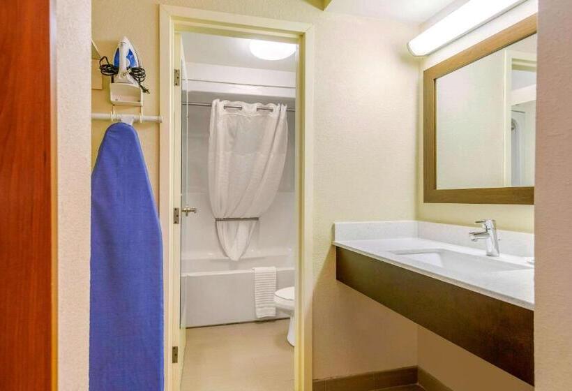 스위트 킹사이즈 침대, Quality Inn & Suites Olde Town