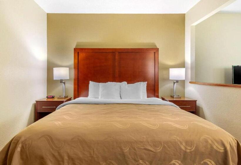 스위트 킹사이즈 침대, Quality Inn & Suites Olde Town