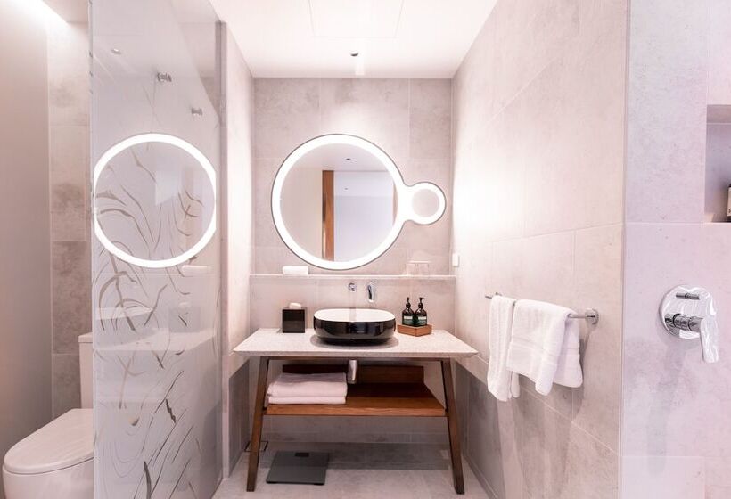 חדר קלאב, Crowne Plaza Hobart, An Ihg