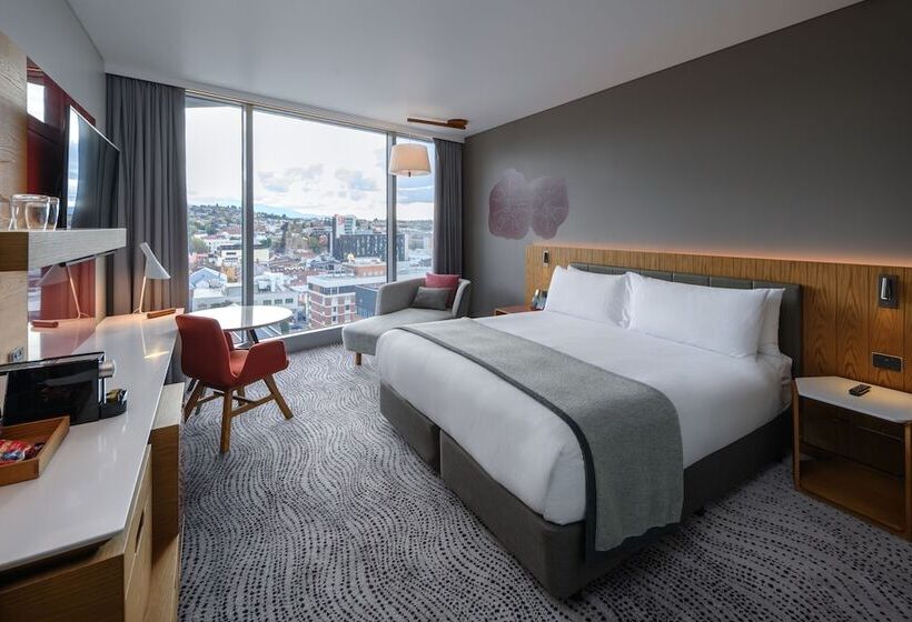 חדר קלאב, Crowne Plaza Hobart, An Ihg