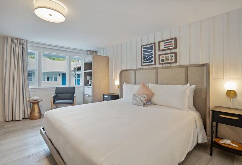 Номер Стандарт, Greyfinch Chatham Inn