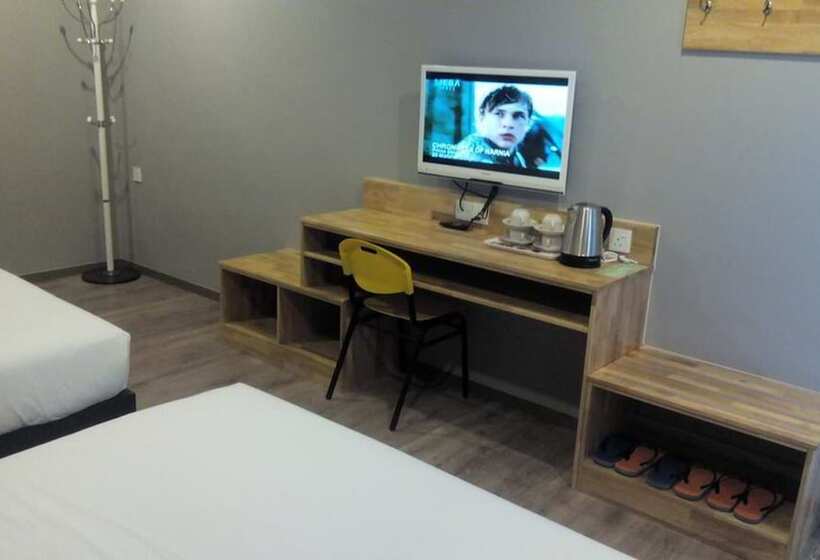 スタンダード４人部屋, Suria 18